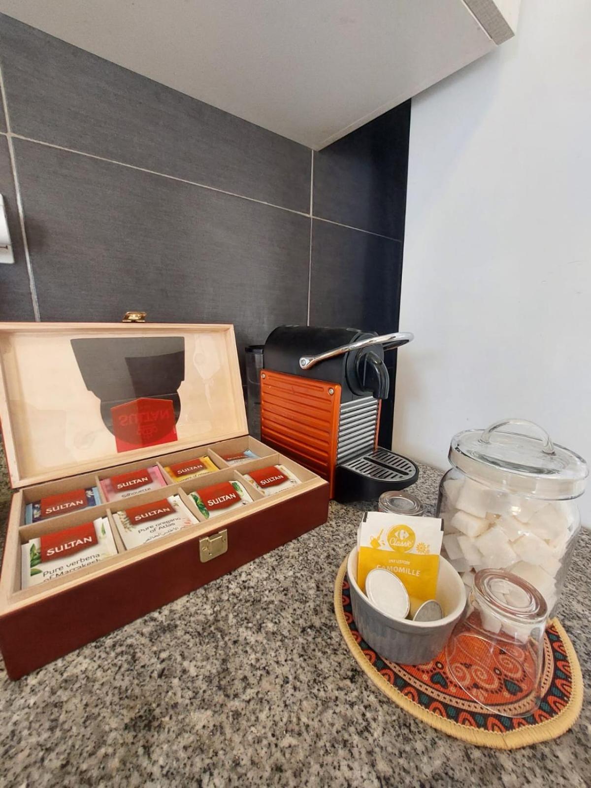 Charite Host Appartement , Wifi Et Parking Gratuit Agadir Exterior photo